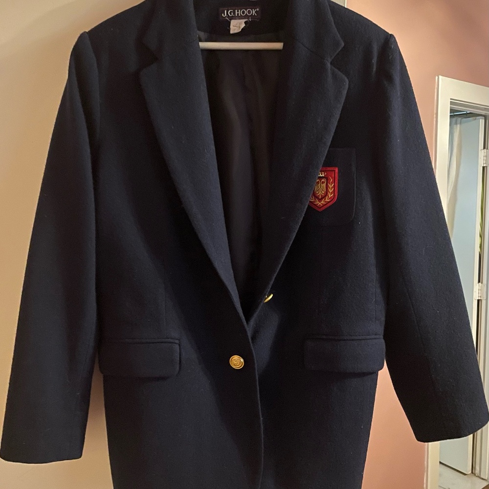 Vintage J.G Hook wool encrested blazer/coat.It is navy blue ,with gold buttons . - Picture 2 of 2